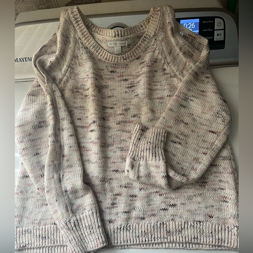 New York & Company cold shoulder knit top M